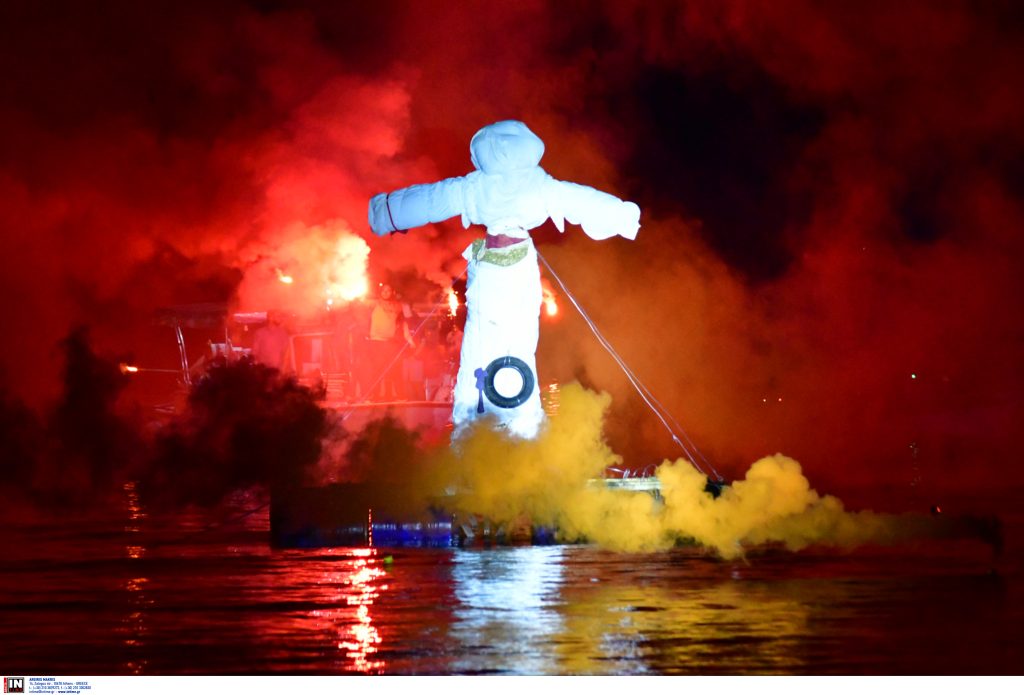 Κοινωνία - Γιατί καίμε τον Ιούδα το Μεγάλο Σάββατο – Η ιστορία πίσω από το έθιμο και ο συμβολισμός του