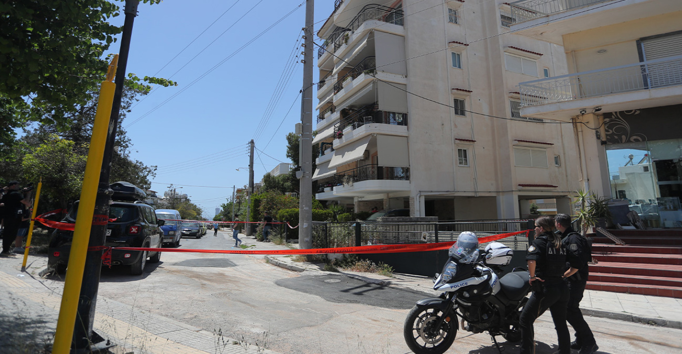«Συγγνώμη, σας αγαπάμε πολύ»: Συγκλονίζει το σημείωμα που άφησαν οι 17χρονες πριν πέσουν στο κενό