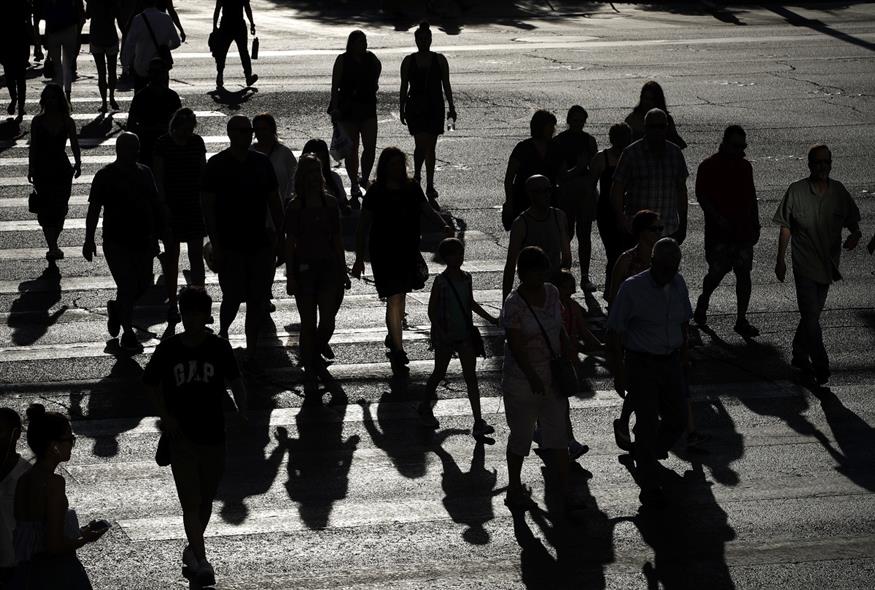 Πού ξεπέρασε τους 38 βαθμούς ο υδράργυρος σήμερα - Πότε υποχωρεί η αφρικανική σκόνη